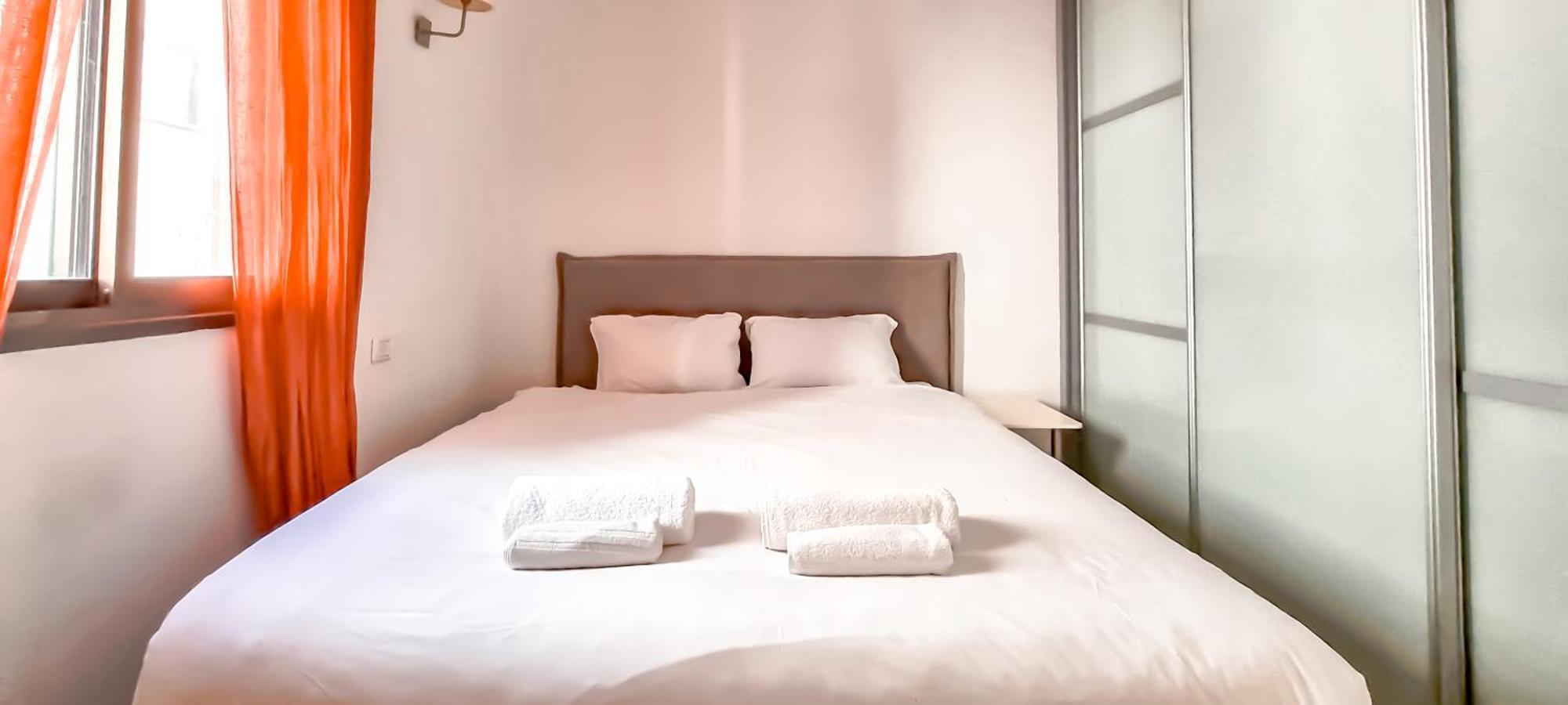 Bnb Israel Apartments - Harav Kook Lilas Tel Aviv Bagian luar foto