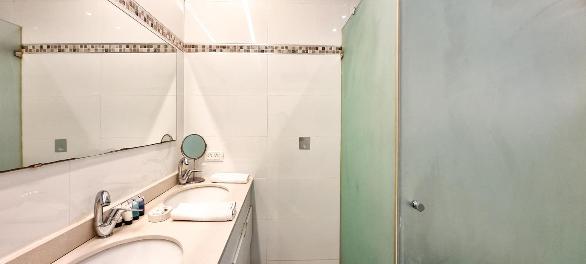 Bnb Israel Apartments - Harav Kook Lilas Tel Aviv Bagian luar foto