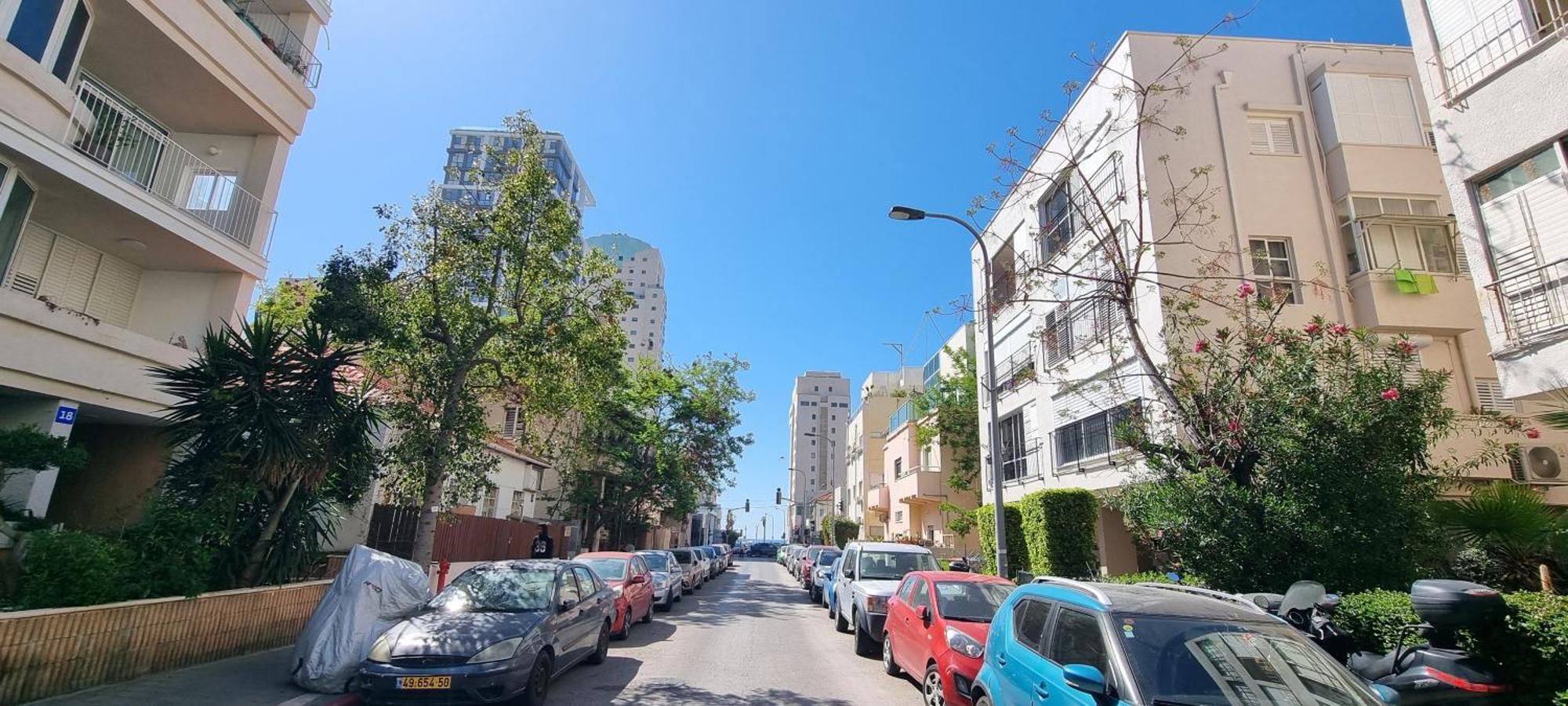 Bnb Israel Apartments - Harav Kook Lilas Tel Aviv Bagian luar foto